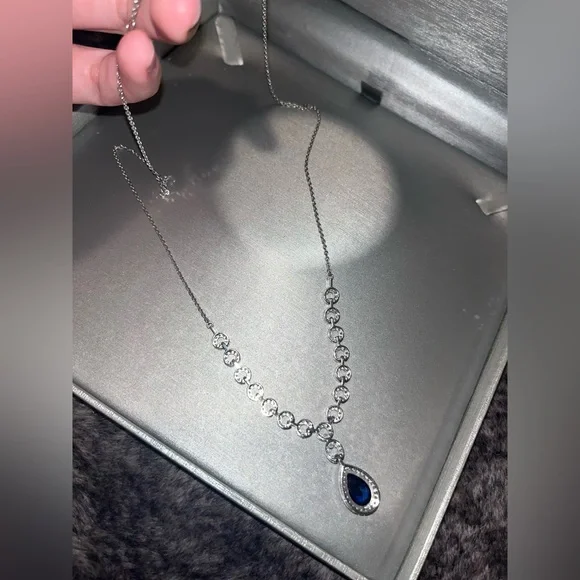 Blue and White Sapphire Frame Chain Link necklace in sterling silver - Picture 6 of 10